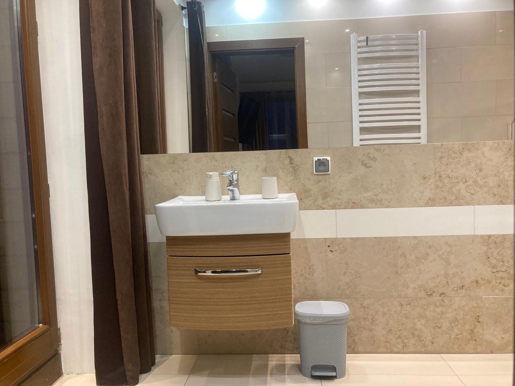 A4 Luxury Apartment Wroclaw Bagian luar foto